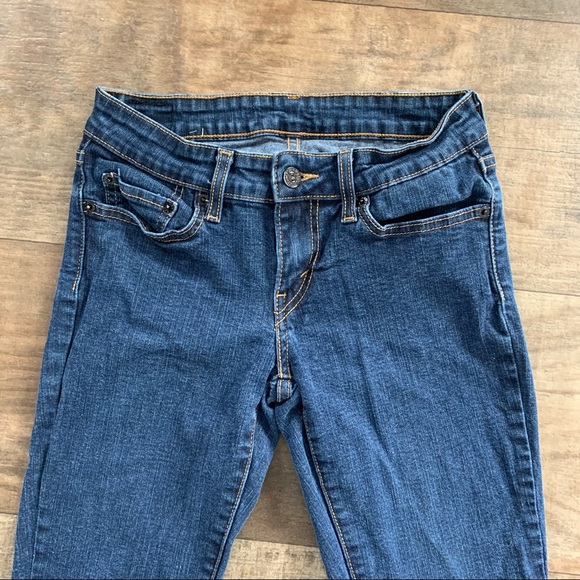 Levi Jeans - Picture 3 of 7